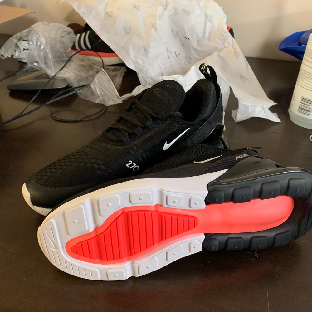 Air Max 270 size 11 NWT